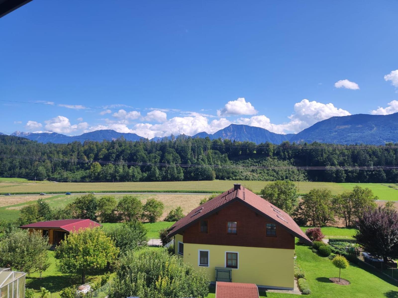 Ferienwohnung Dani Kottmannsdorf Екстер'єр фото
